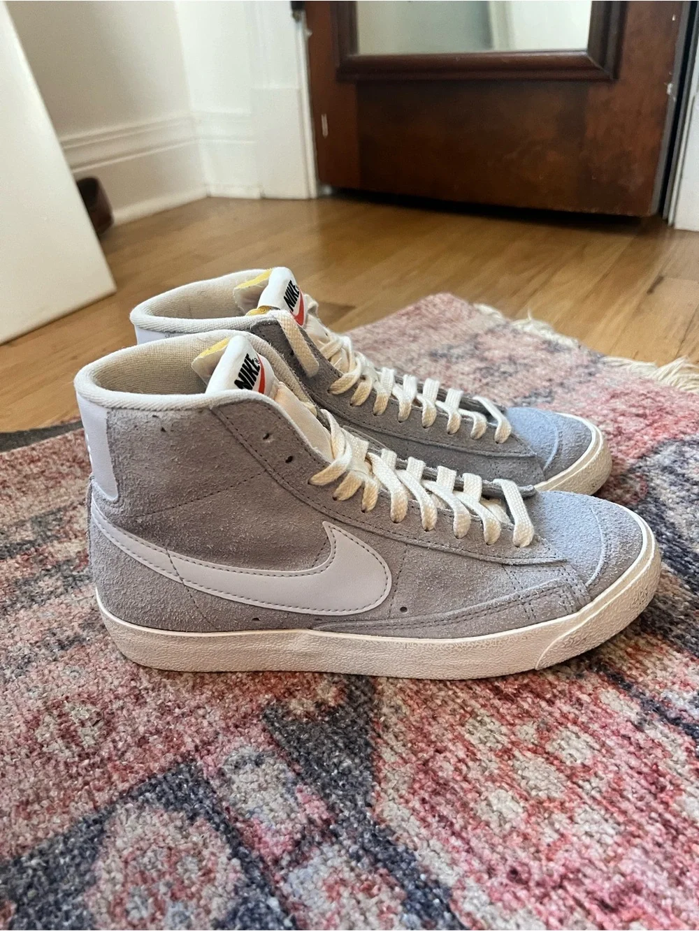 Women's Nike Blazer Mid '77 Vintage in Blue Whisper size W8
